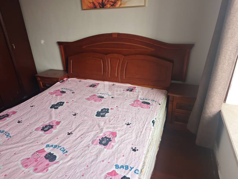 繁荣苑南区（沪亭南路290弄1-290号）5998783卧室图1