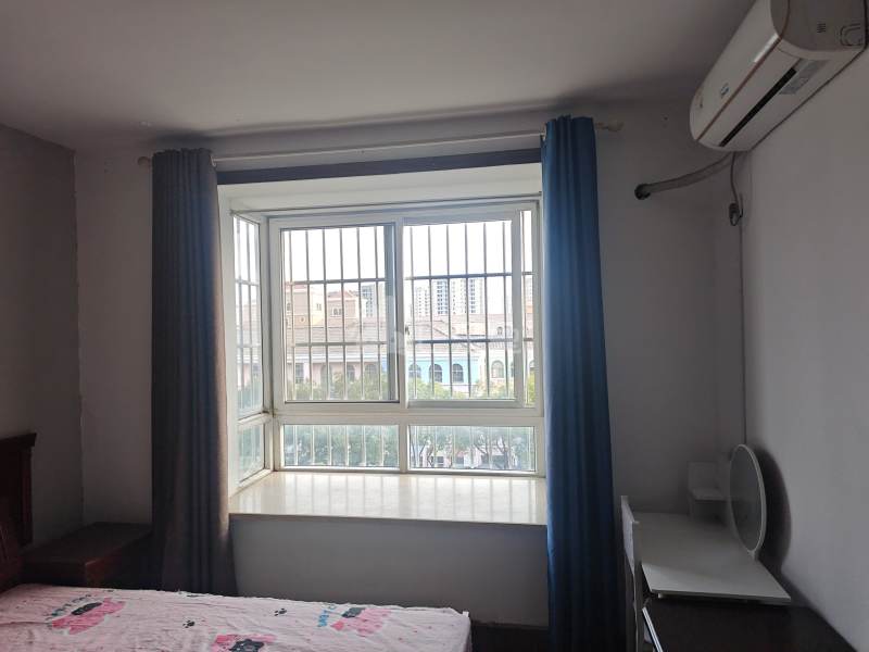 繁荣苑南区（沪亭南路290弄1-290号）5998783卧室窗户图10