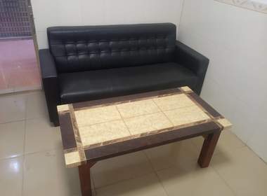 东圃龙步新村二巷1号 