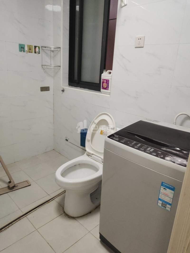 乾皓苑6003763卫生间图8