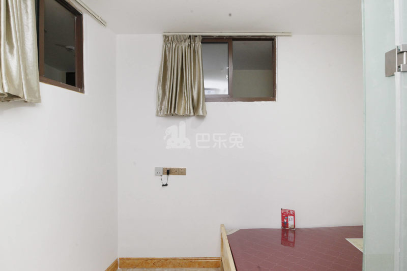 海颐白领公寓601517卧室图5