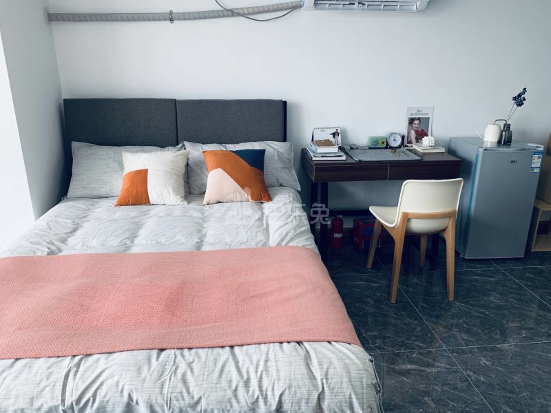 龙湖冠寓广州万博店6020670卧室图8