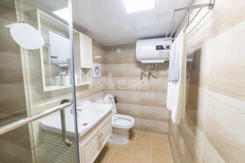 龙湖冠寓广州万博店6020675卫生间图6