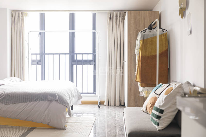 龙湖冠寓广州万博店6020676卧室图2