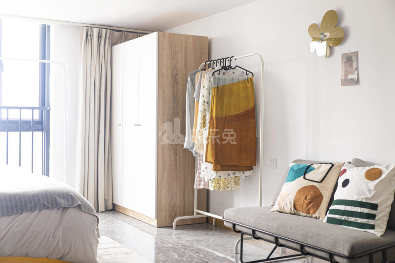 龙湖冠寓广州万博店6020676卧室图1