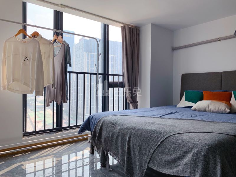 龙湖冠寓广州万博店6020678卧室图4