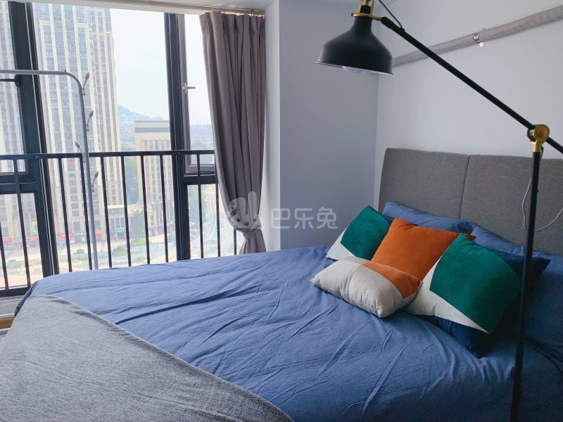 龙湖冠寓广州万博店6020678卧室图1