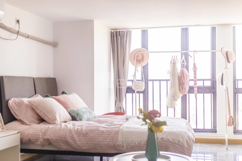 龙湖冠寓广州万博店6020679卧室图2