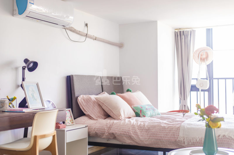 龙湖冠寓广州万博店6020679卧室图1