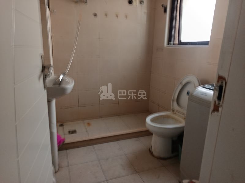 三花现代城金兰苑282752卫生间图7