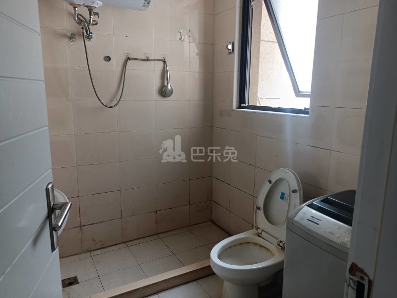 三花现代城金兰苑282752卫生间图10