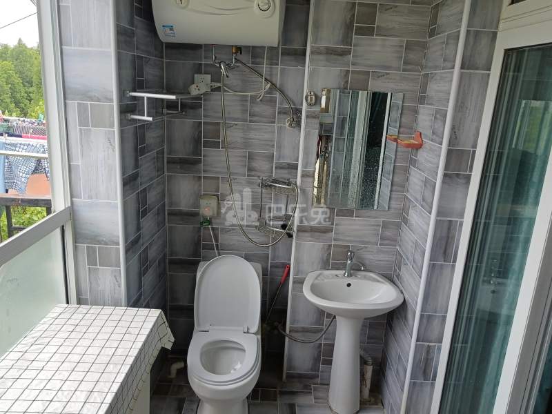 景舒苑五村东区6024181卫生间图7