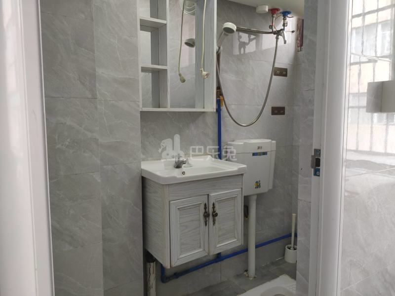 三元里机场路36号6032984卫生间图6