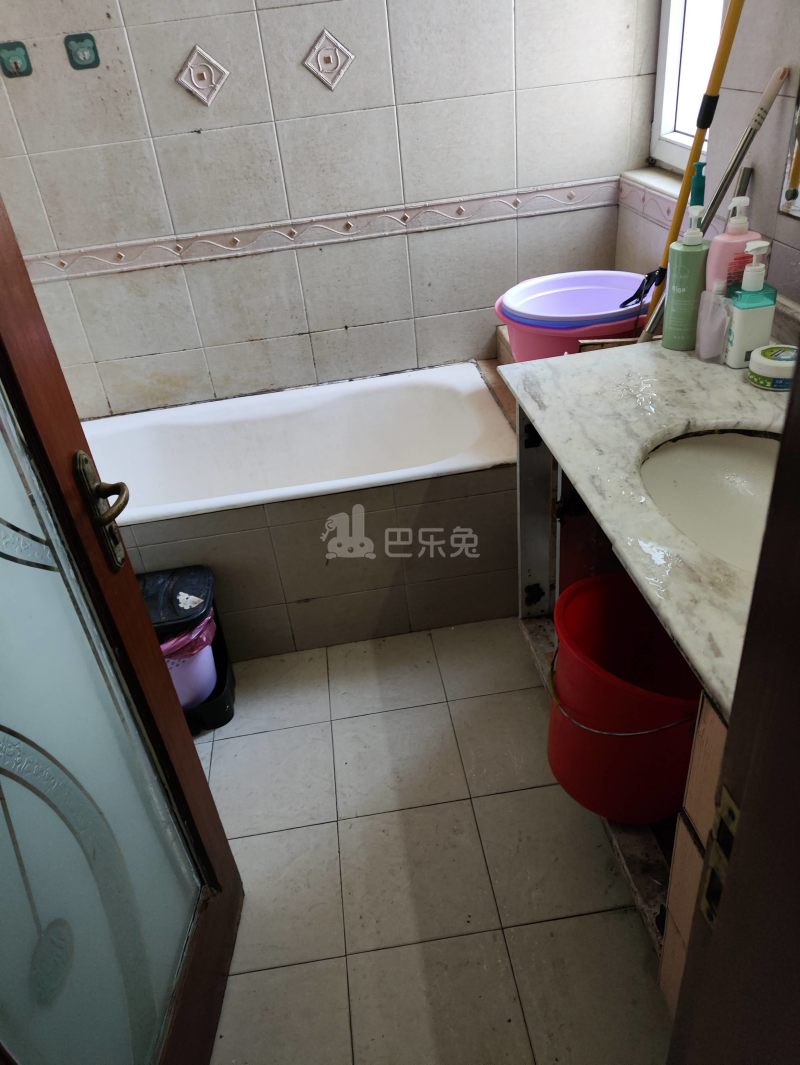 海叶新苑8237852卫生间图4