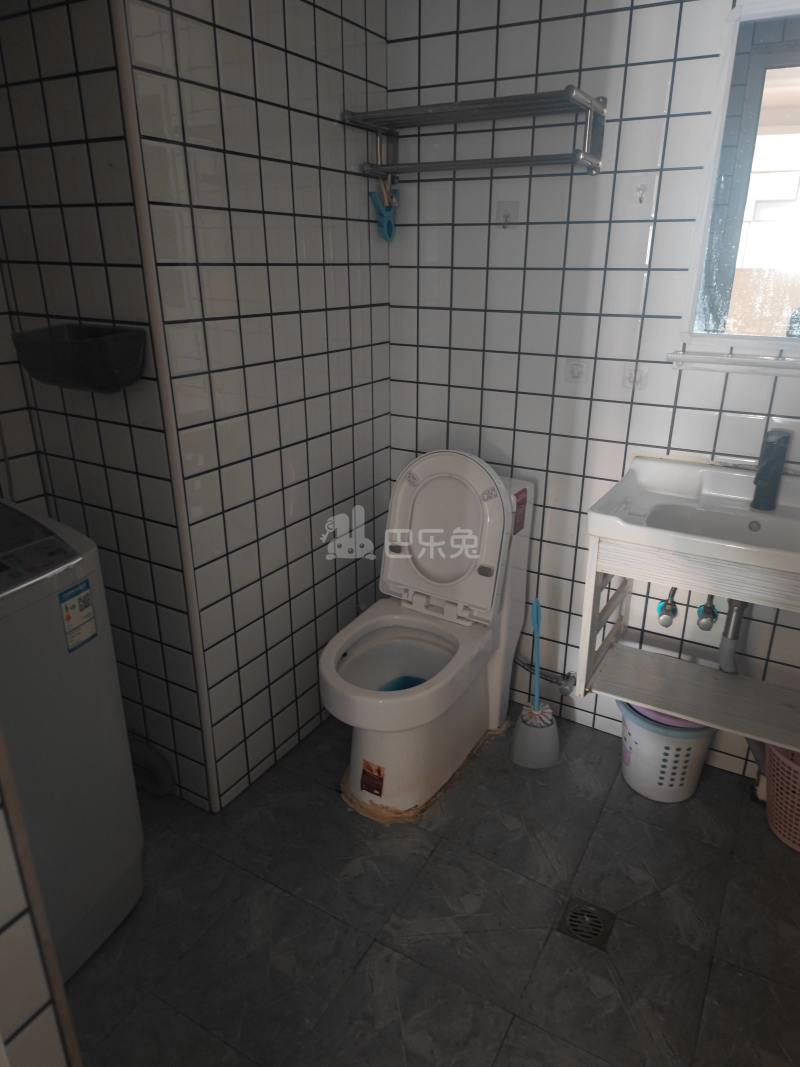 顺发和美家6049721卫生间图8