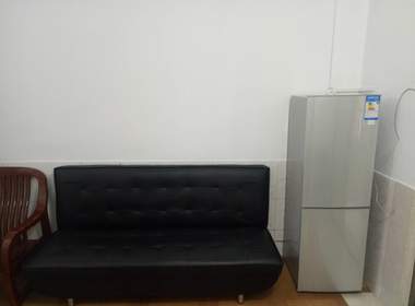 下元岗校前大街四巷6号 1室1厅1卫