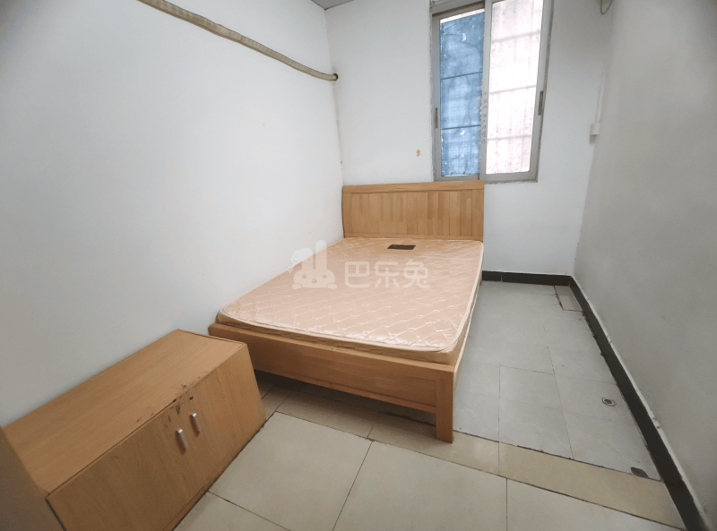 龙诚汇物业（龙洞村龙洞山庄大街6号）6073134卧室图3