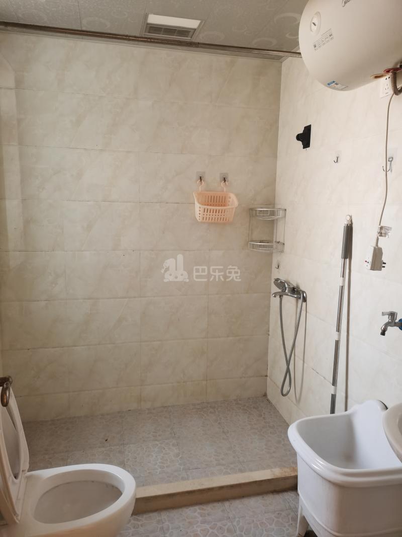 嘉房景河名苑6076941卫生间图5