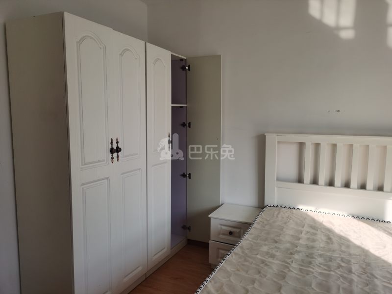 嘉房景河名苑6076941卧室图3