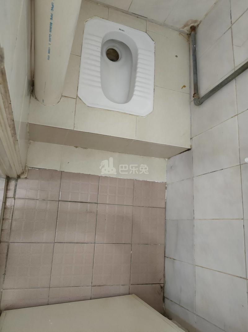 石牌朝阳北大街七巷9号6085266卫生间图7