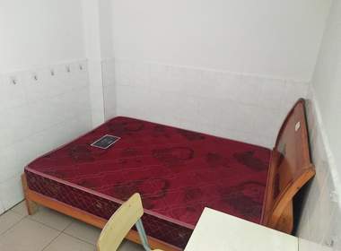 石牌塘边大街六巷11号 1室1厅1卫