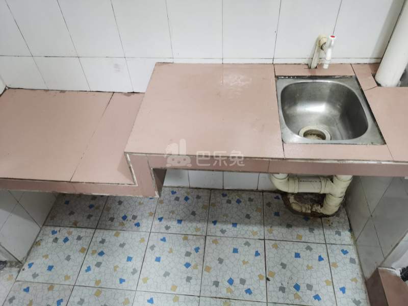 龙洞西大街42号6085328厨房图3