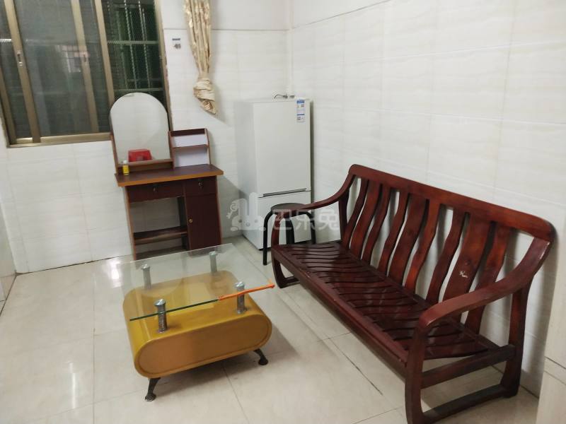 大山村新桥坊后街5号6088568客厅图7