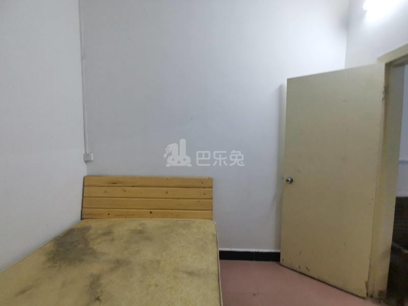 长湴西街七巷13号6094121卧室图2