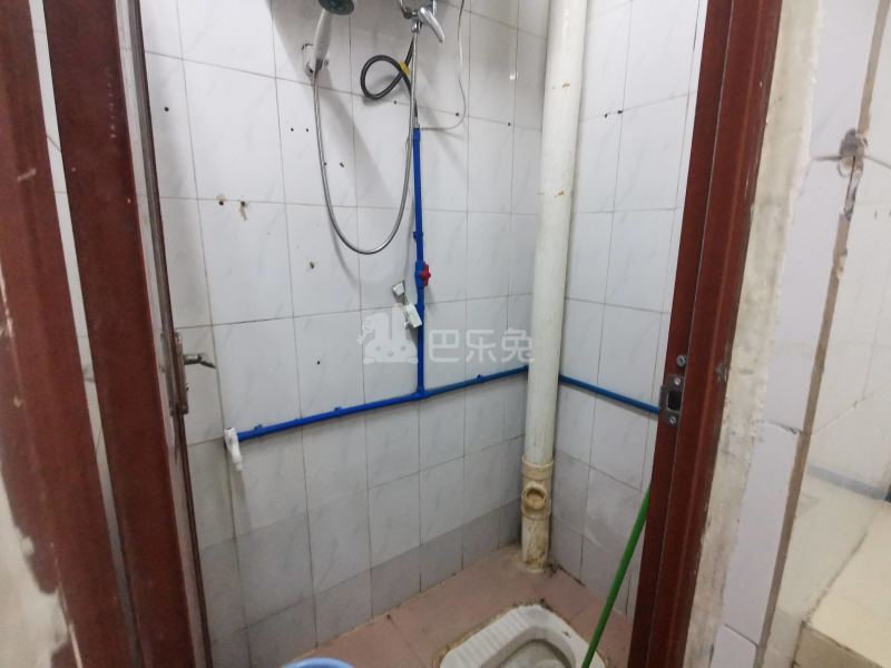 长湴西街七巷13号6094121卫生间图5