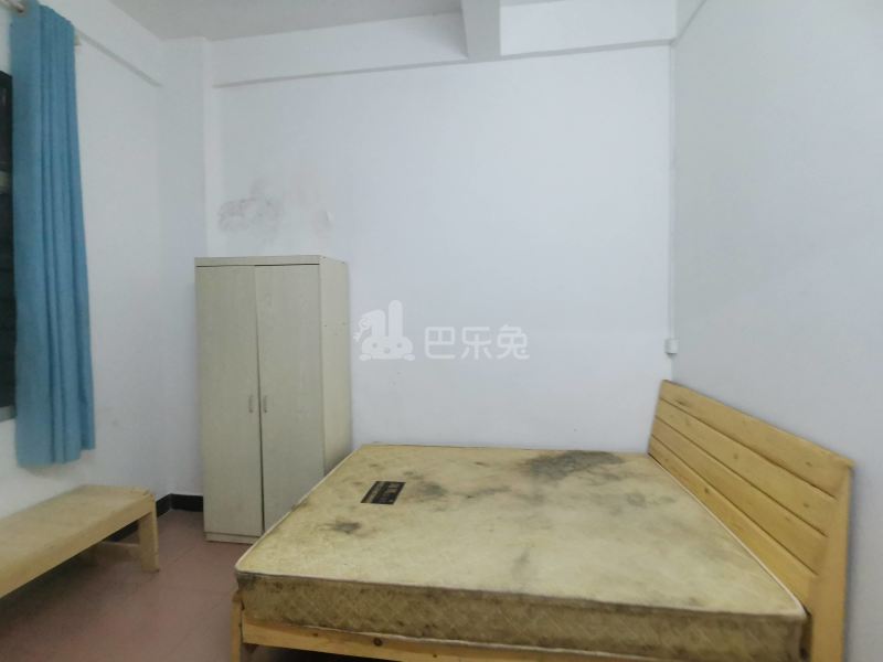 长湴西街七巷13号6094121卧室图3