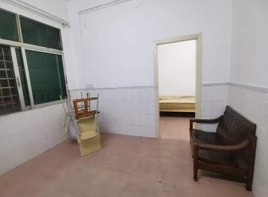 长湴西街七巷13号 1室1厅1卫