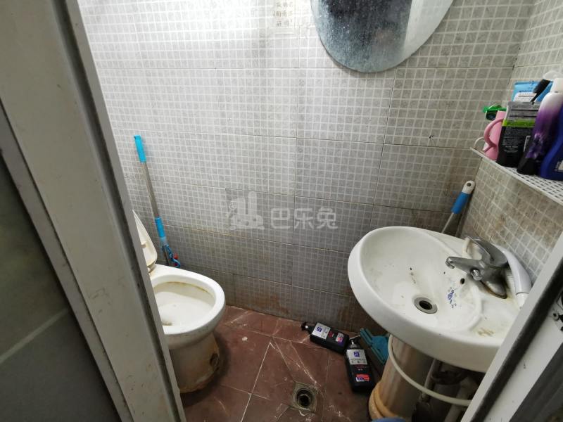 汤巷雅苑609328卫生间图5