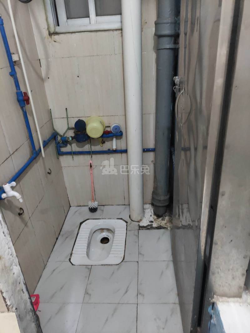 上元岗和平巷16号6108493卫生间图12