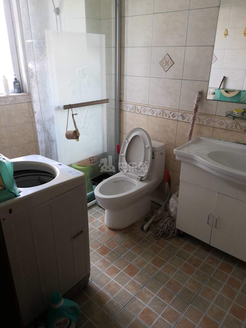 漪园新村（火车站路121弄）277444卫生间图15