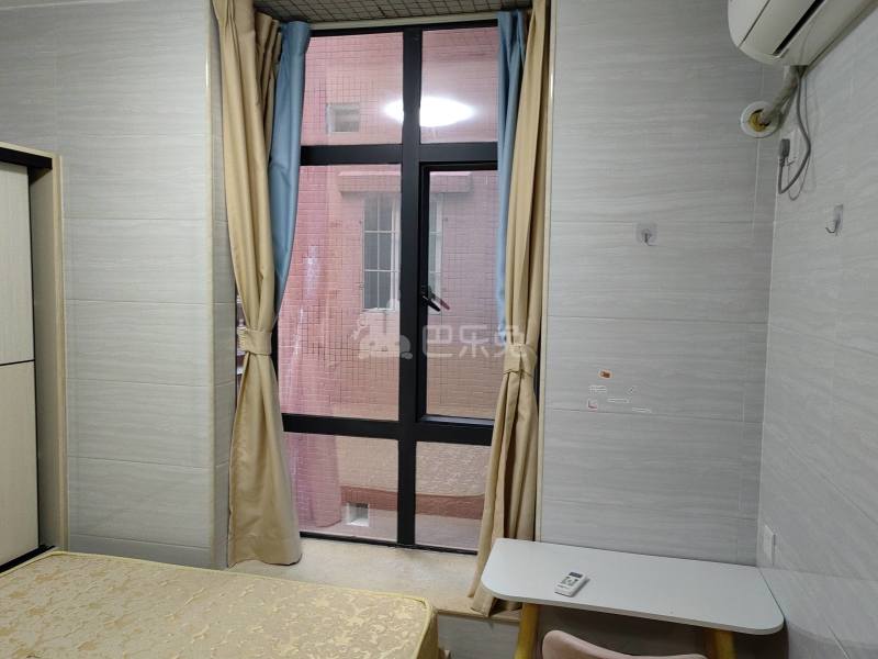 江夏村北二路六巷7号6111310卧室图0