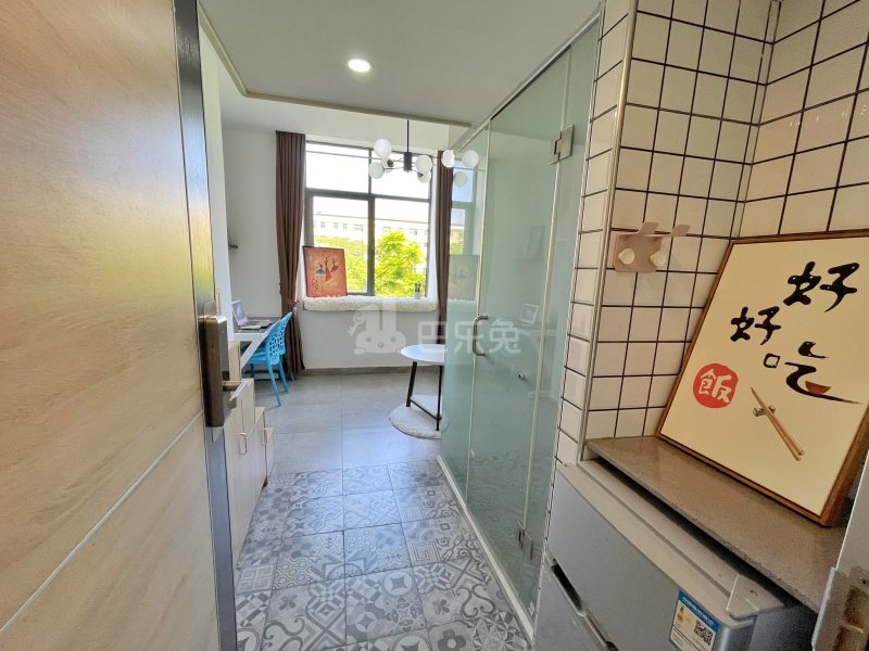 龙湖冠寓深圳大浪商业中心店6114596周边环境图4