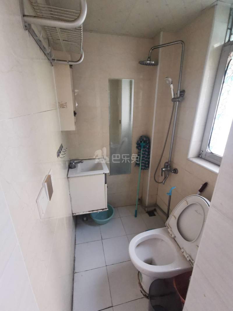 乳山四村（乳山路114弄）6119494卫生间图5