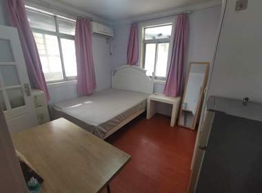 乳山四村（乳山路114弄） 1室1厅1卫