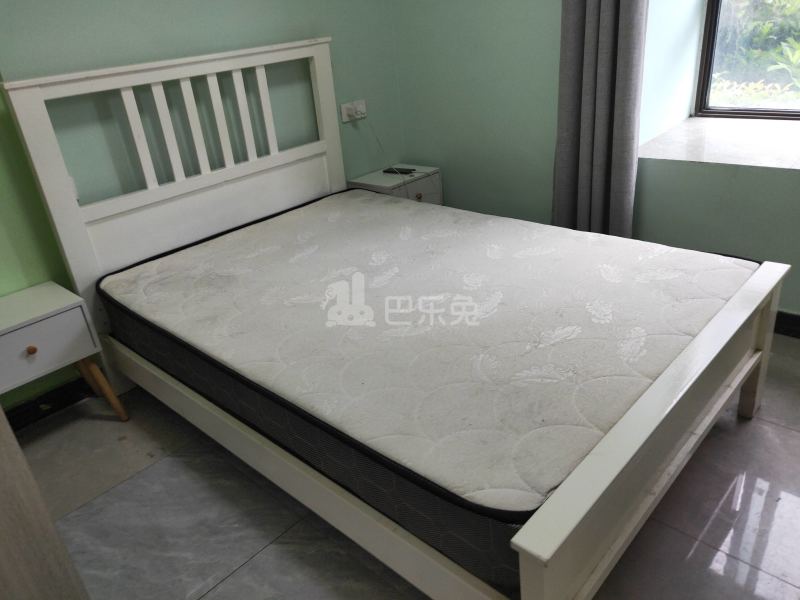 华秀雅苑6127073卧室图0