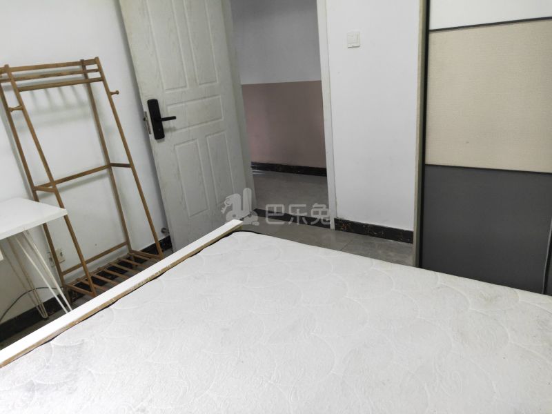 华秀雅苑6127073卧室图2