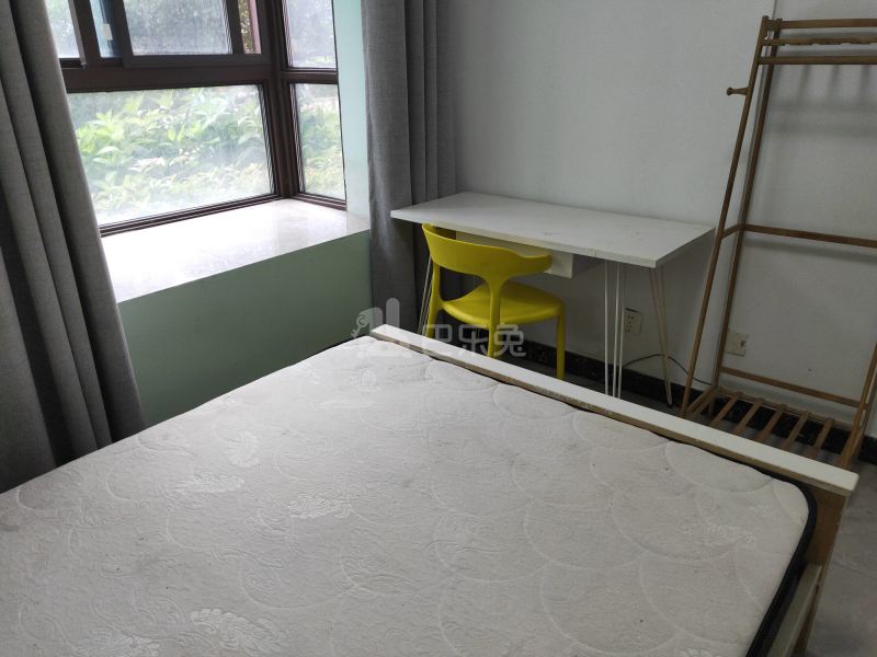 华秀雅苑6127073卧室图3