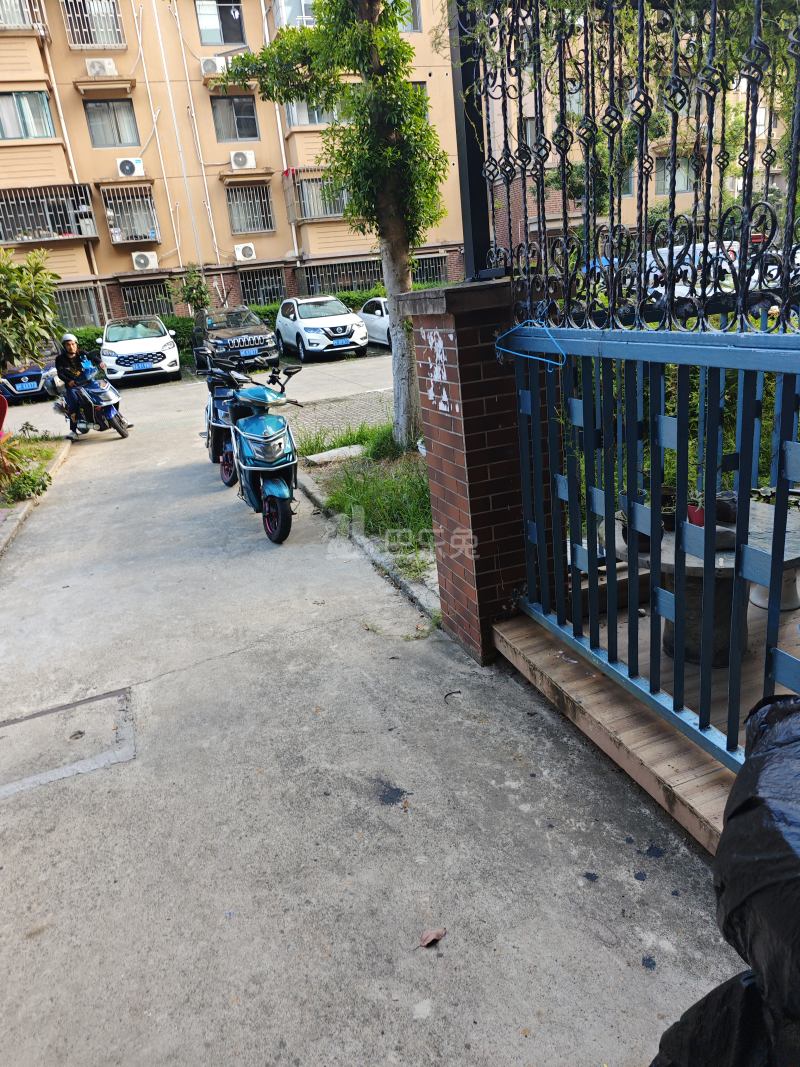 大华锦绣华城第四街区（振东花苑小区）210154周边环境图13