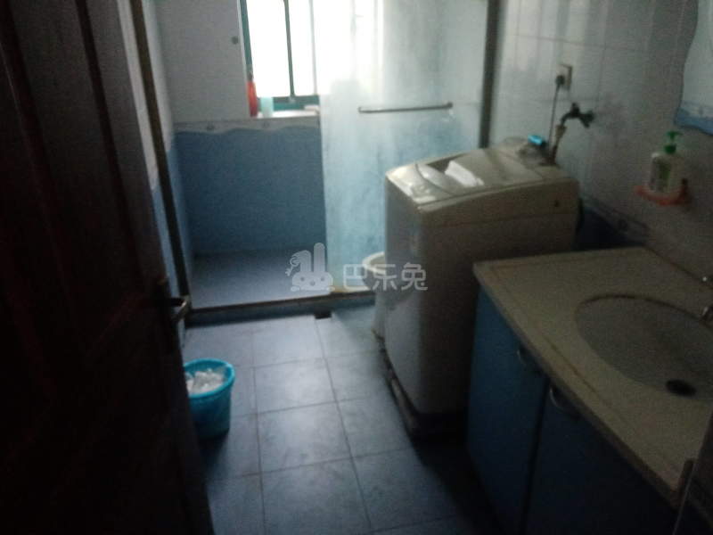 檀香花苑3452900卫生间图11