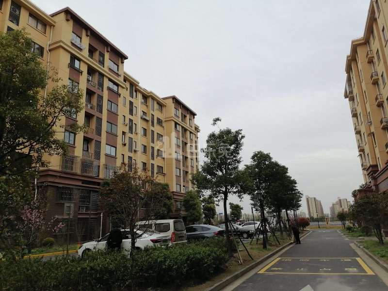 上海松江_佘北家园士辰苑_2室1厅1卫_整租朝西北_刘家山路1088弄28号-