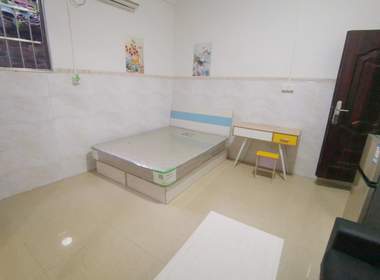 居仁街4号 1室0厅1卫