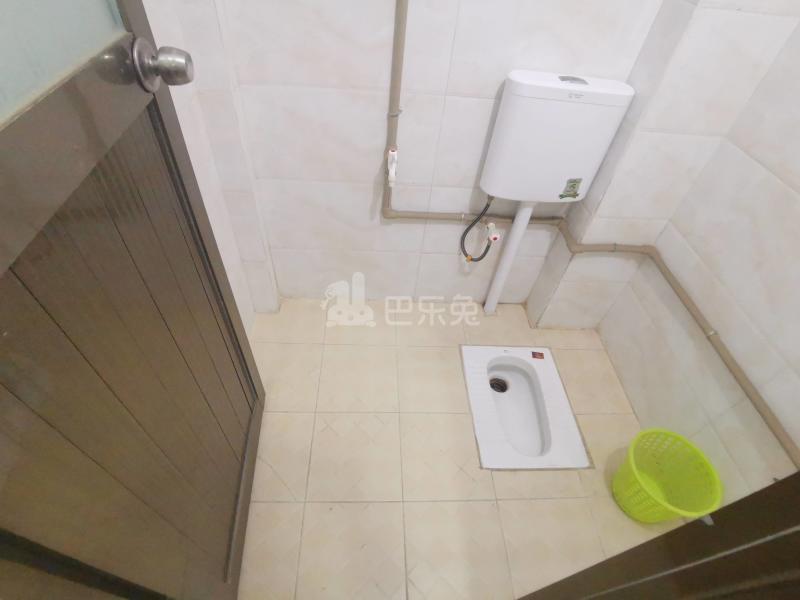 居仁街4号6145523卫生间图6