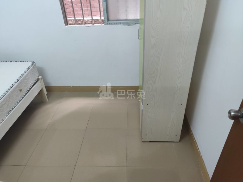 江夏村仁忠里17号6148194卧室图6