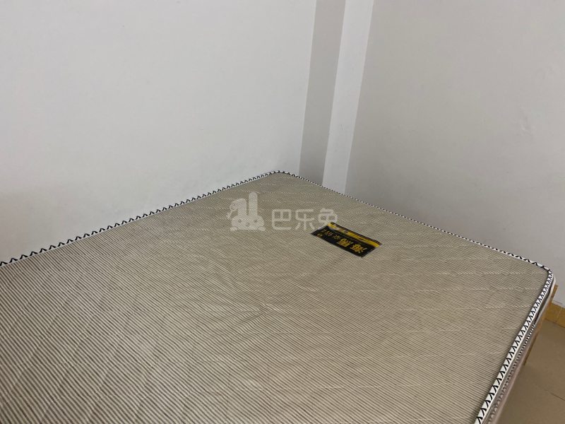 江夏村仁忠里17号6148198卧室图4