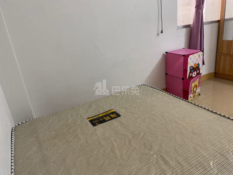 江夏村仁忠里17号6148198卧室图5