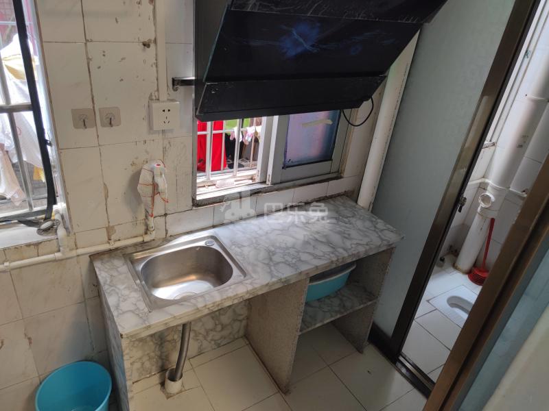 长湴东街三巷6号A栋6156897厨房图8